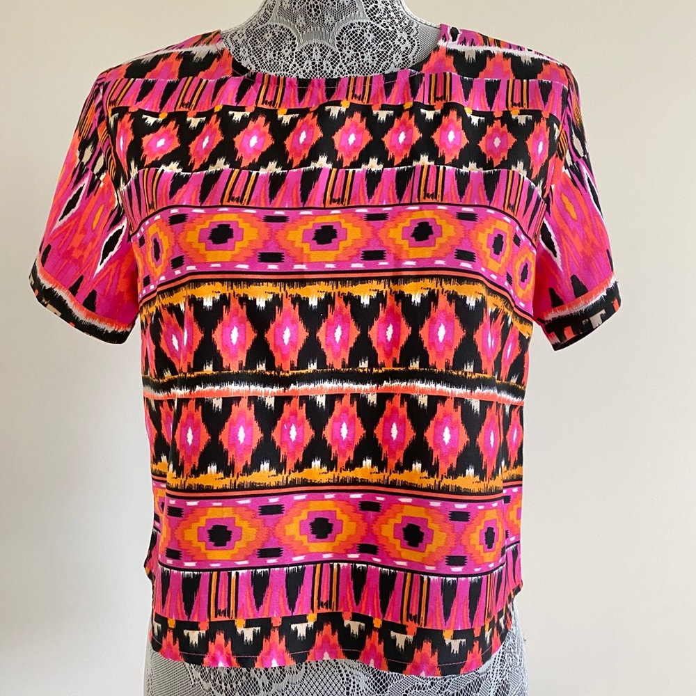Aztec Multicolor Top - Picture 2 of 3